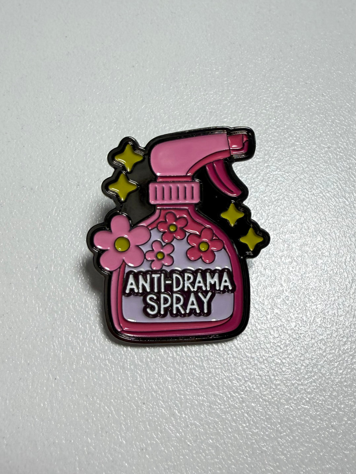 Anti Drama Spray Pin